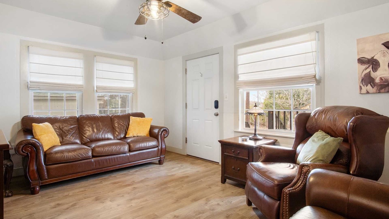 Photo of Livingroom in Bandera