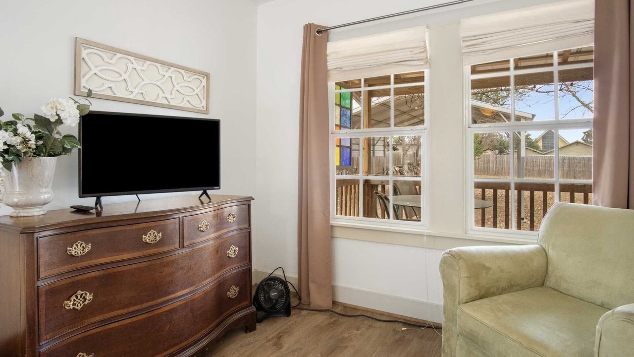 Photo of Livingroom in Bandera