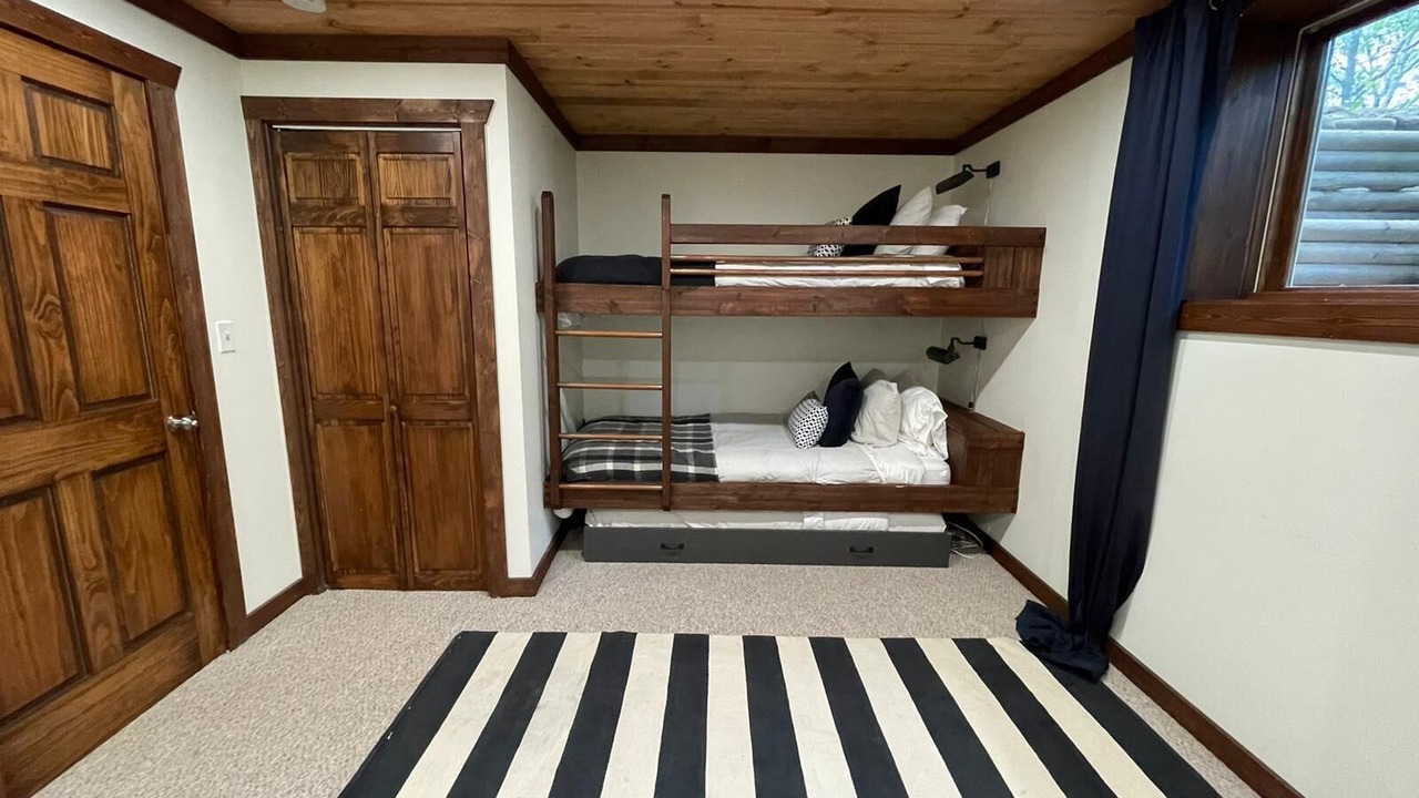 Photo of Bedroom in Lake Geneva