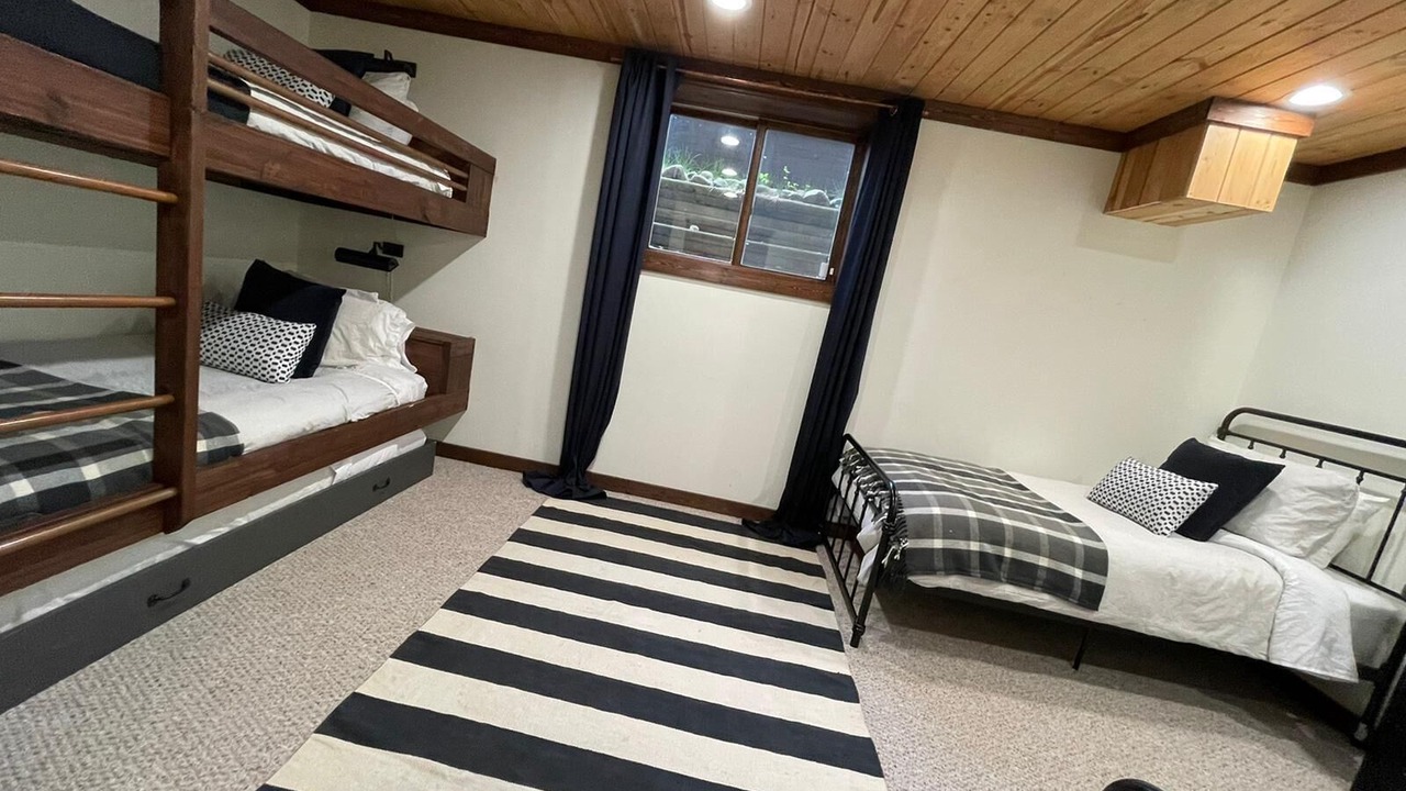 Photo of Bedroom in Lake Geneva
