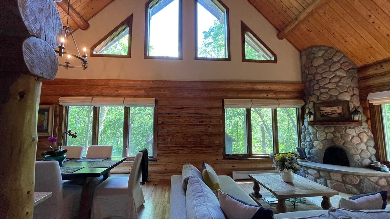 Photo of Livingroom in Lake Geneva