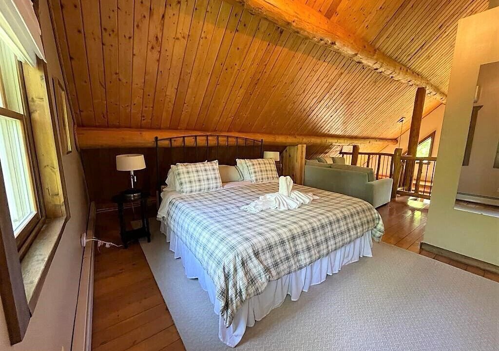 Photo of Bedroom in Lake Geneva