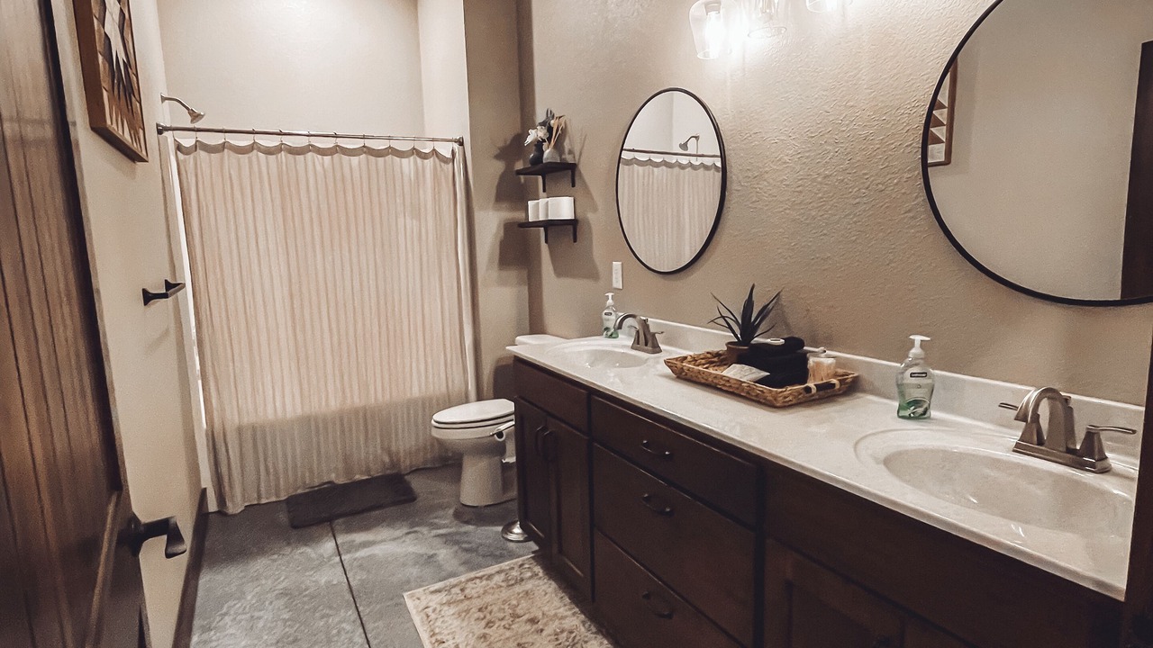 Photo of Bathroom in Clay County