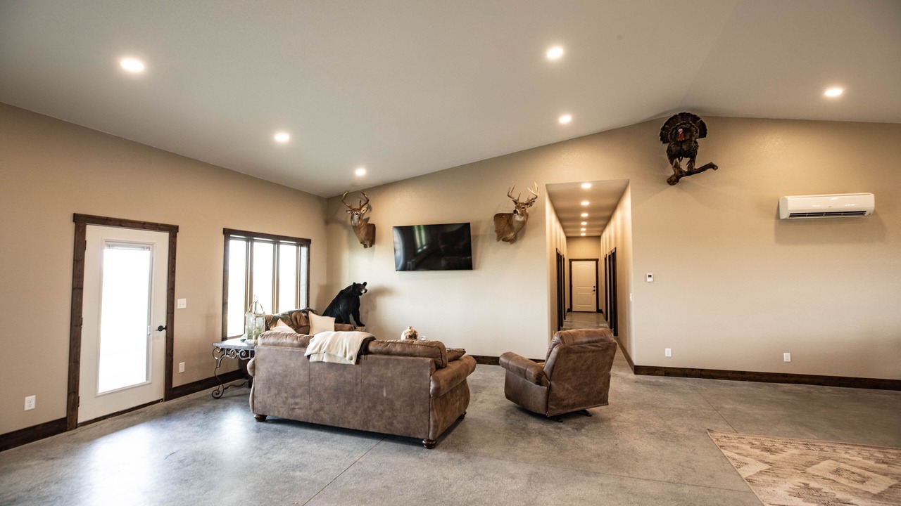 Photo of Livingroom in Clay County