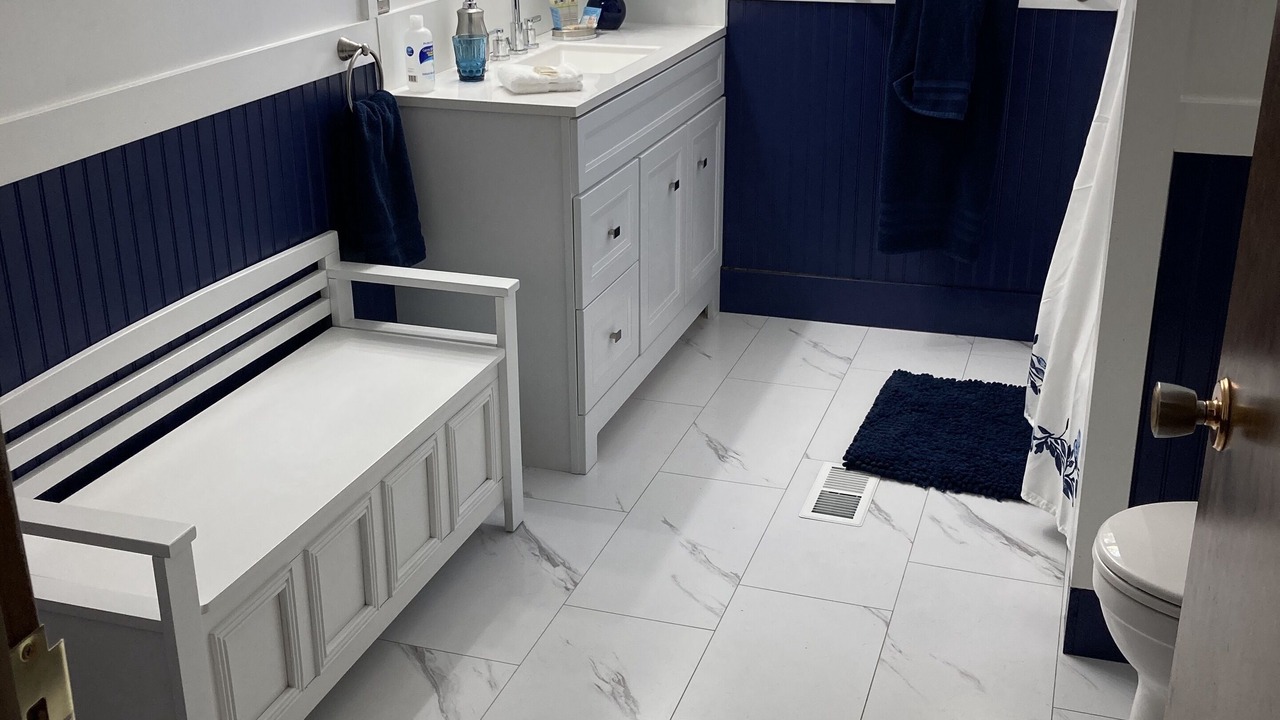 Photo of Bathroom in Plush