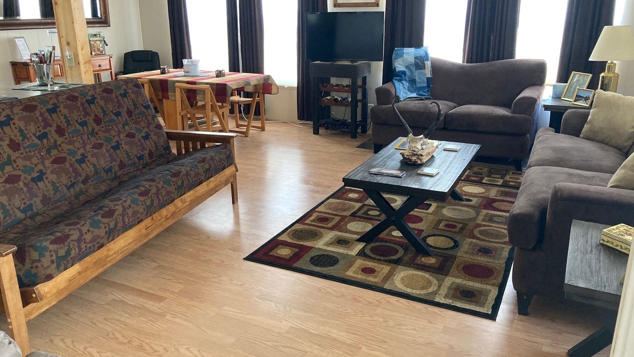 Photo of Livingroom in Plush