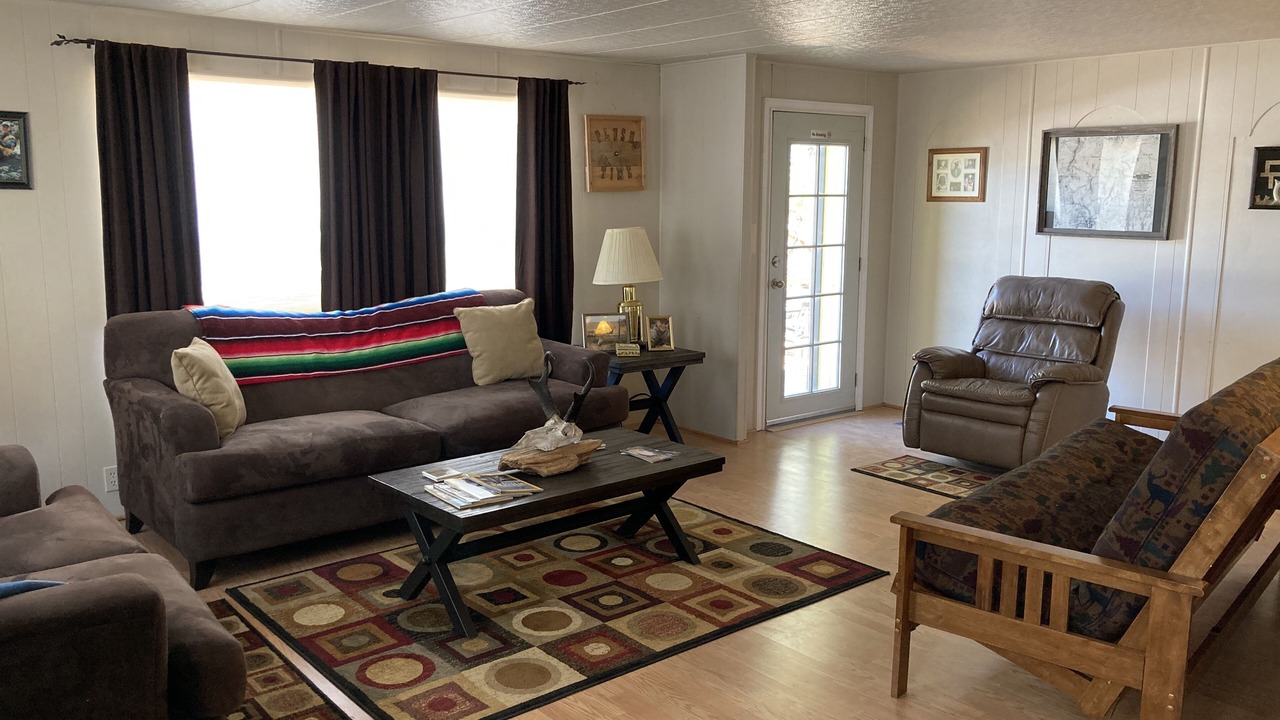 Photo of Livingroom in Plush