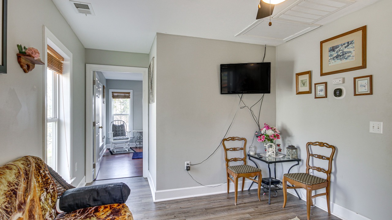 Photo of Livingroom in Leesville