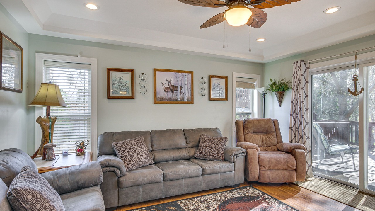 Photo of Livingroom in Leesville
