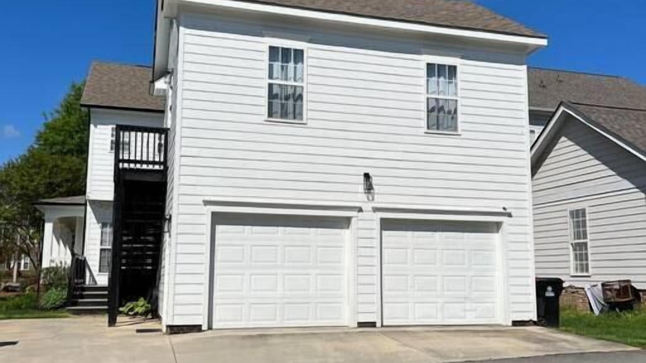 Photo of Others in Davidson