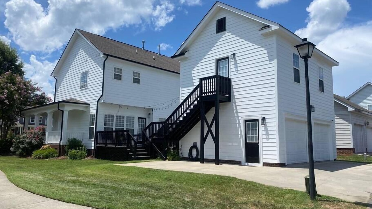 Photo of Others in Davidson