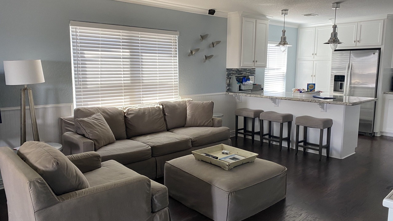Photo of Livingroom in Cedar Lane