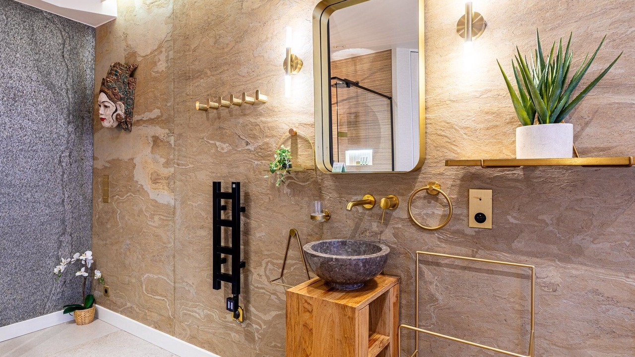 Photo of Bathroom in Val-de-Grace