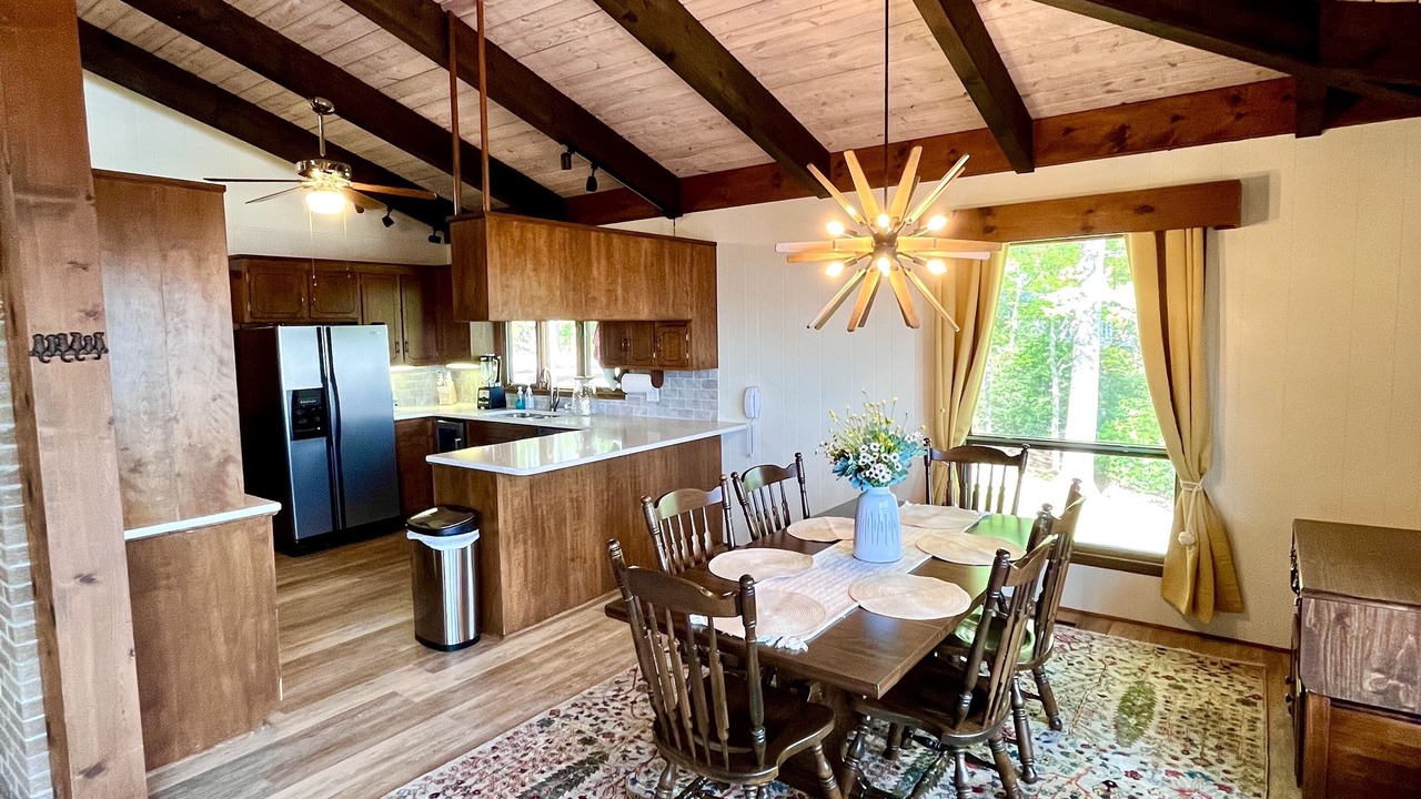Photo of Livingroom in Dan River