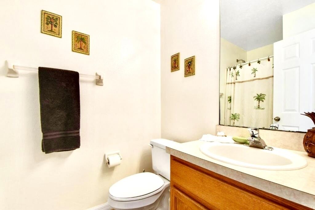 Photo of Bathroom in Lake Berkley