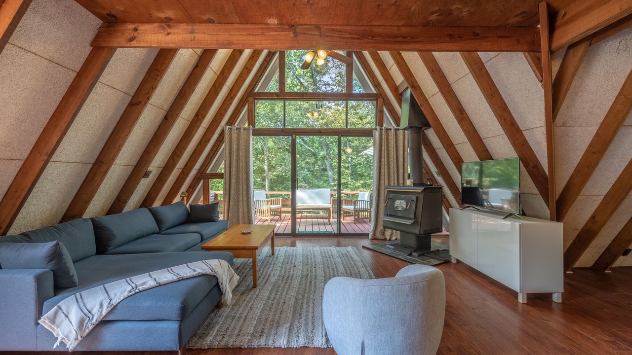 Photo of Livingroom in Innsbrook