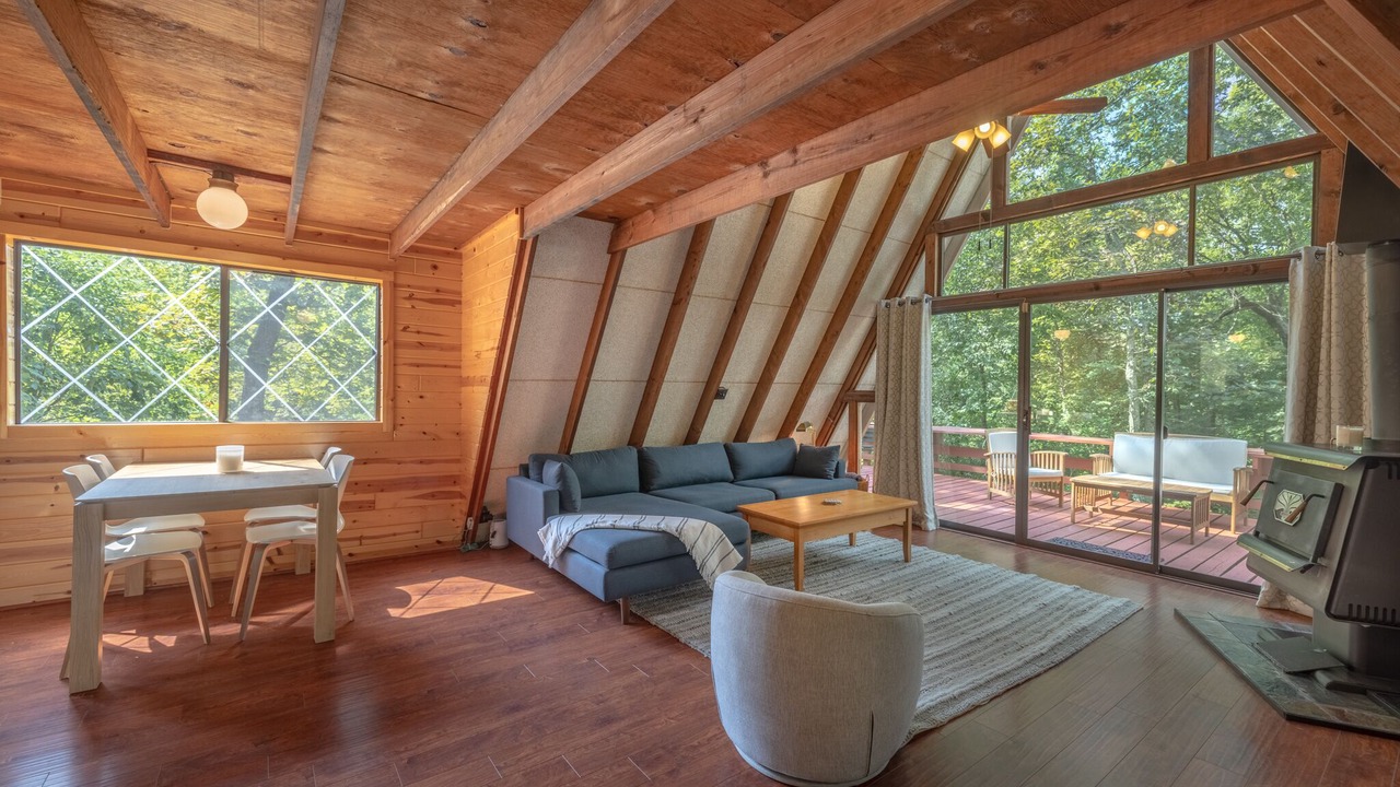 Photo of Livingroom in Innsbrook