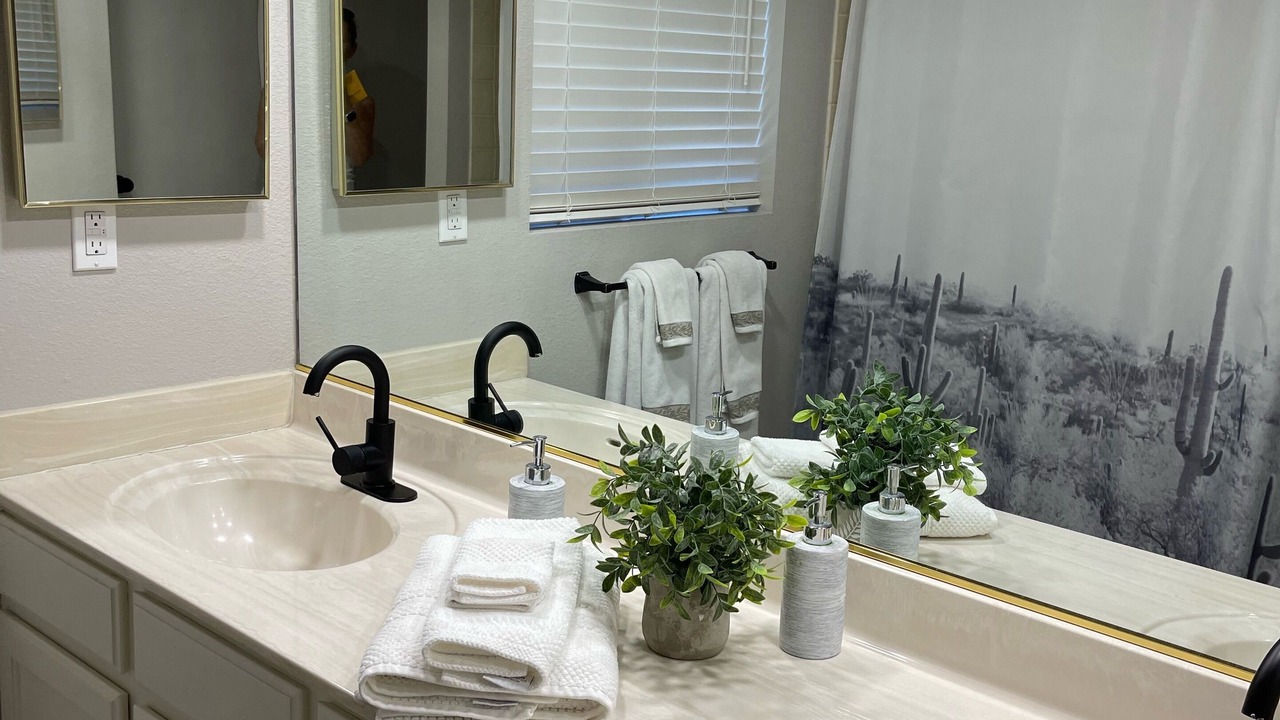 Photo of Bathroom in Bullhead City
