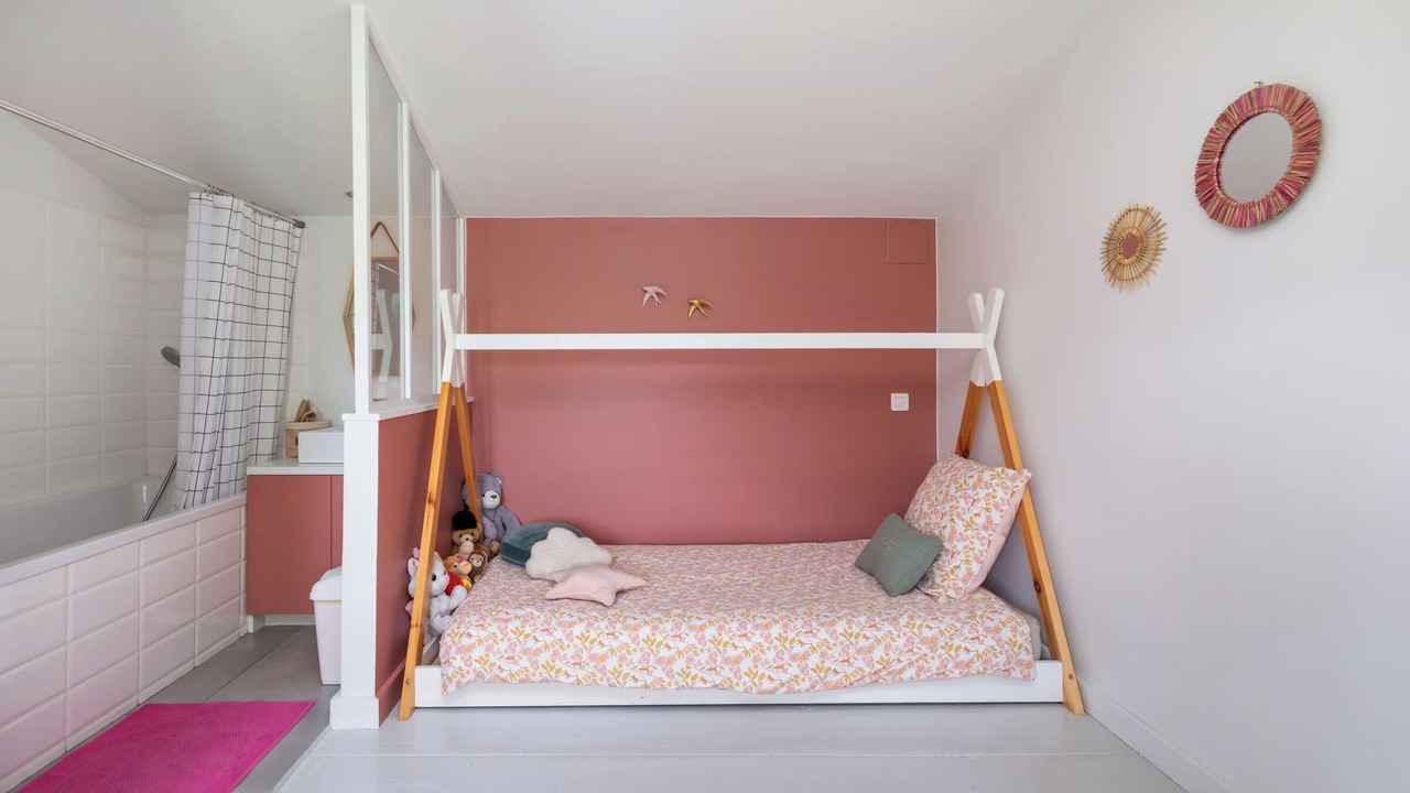 Photo of Bedroom in Saint-Didier-au-Mont-d'Or