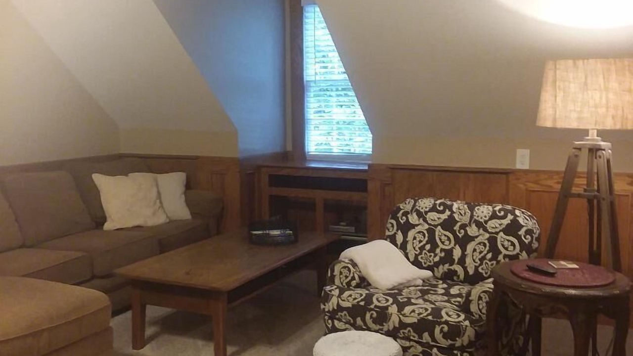 Photo of Livingroom in Northwest Raleigh