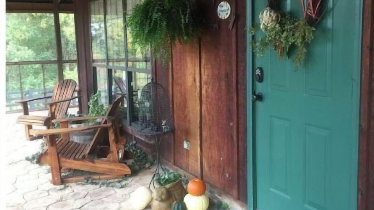 Photo of Patio Balcony in Valley Head