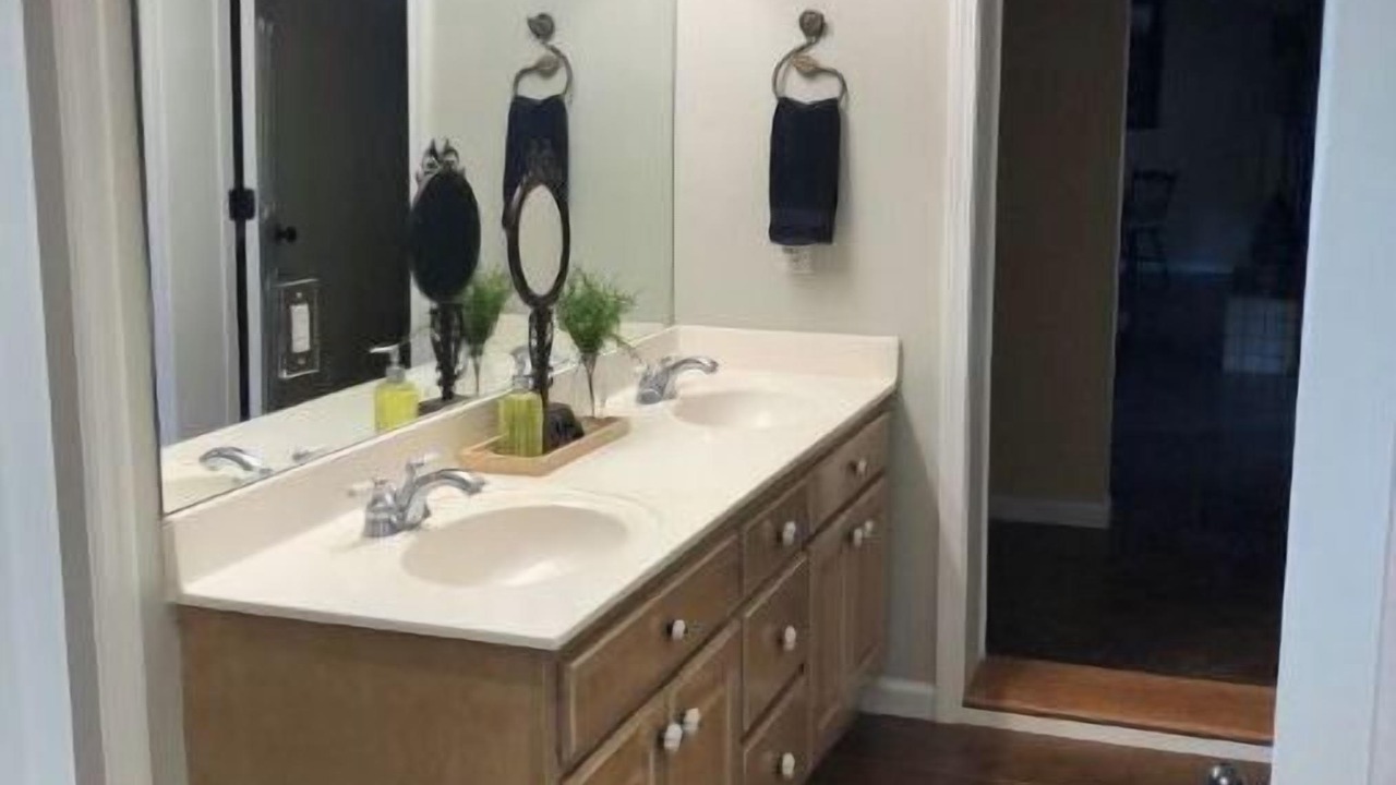 Photo of Bathroom in Valley Head