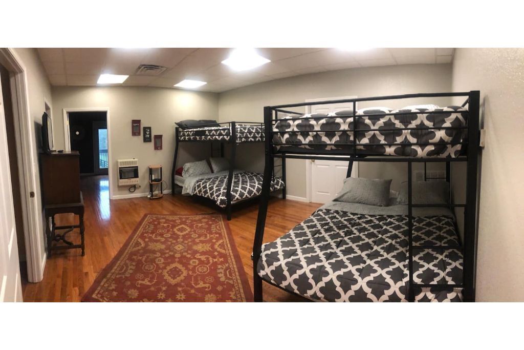 Photo of Bedroom in Valley Head