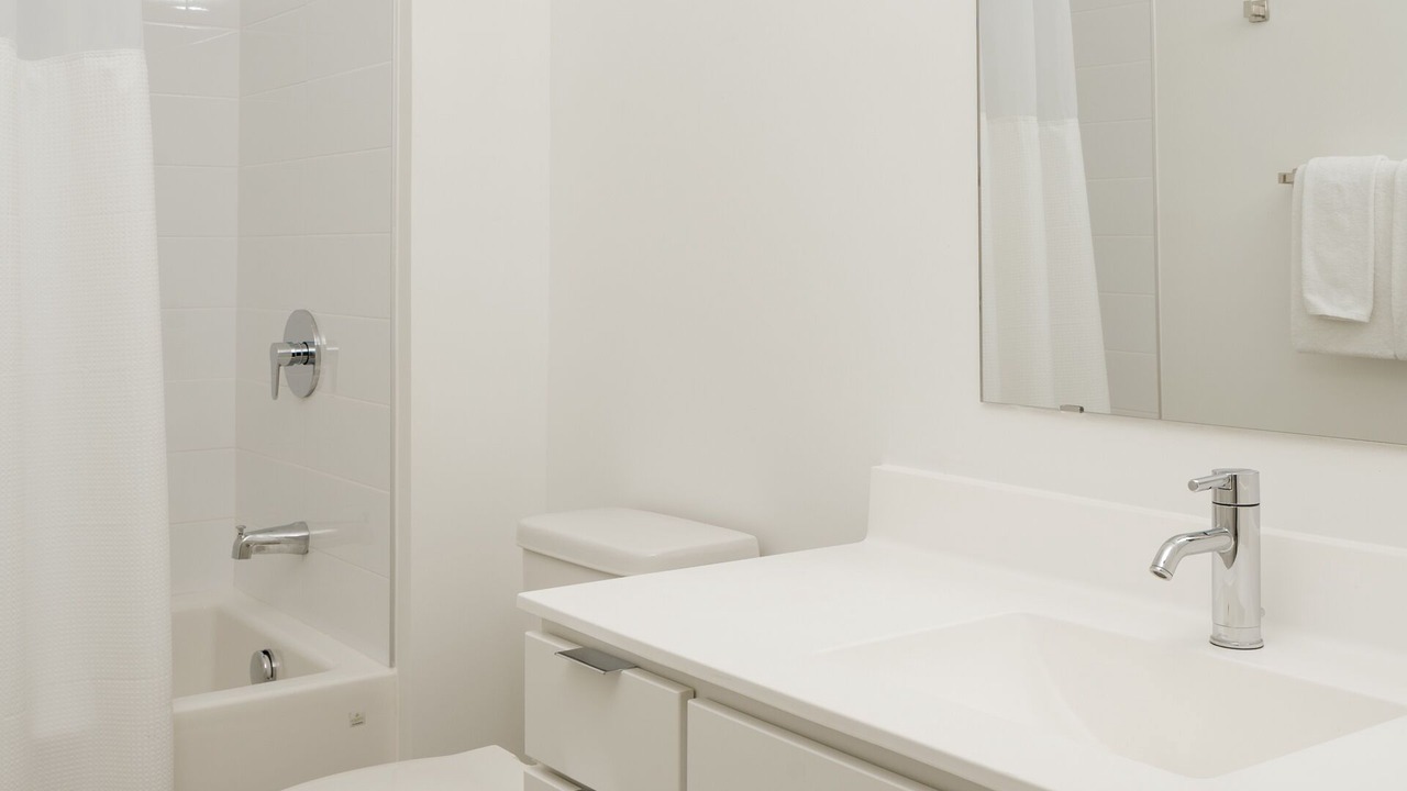 Photo of Bathroom in Warehouse District