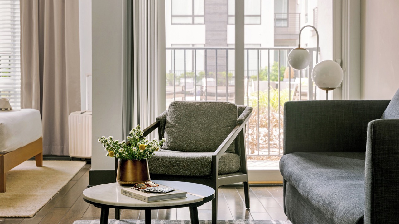 Photo of Livingroom in Hillsboro Village