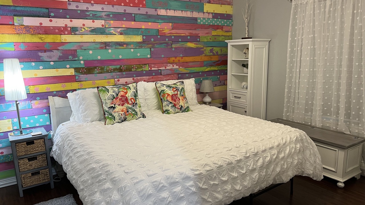 Photo of Bedroom in Oak Point