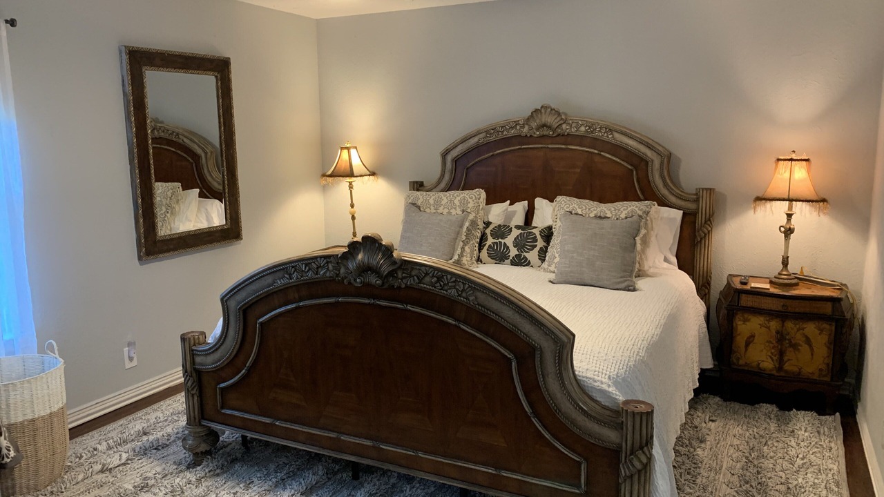 Photo of Bedroom in Oak Point