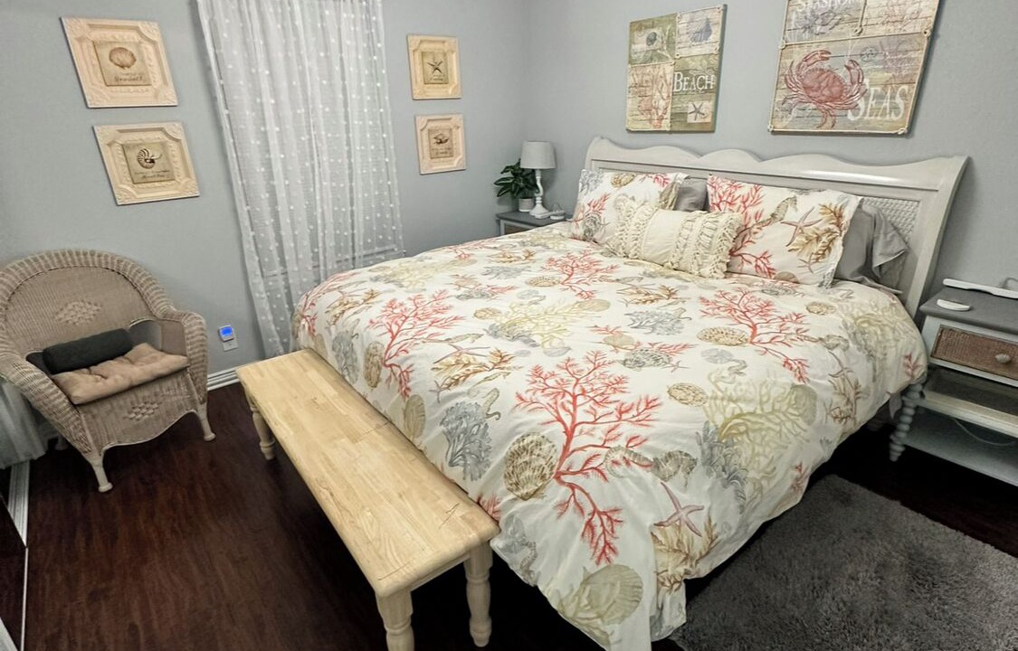 Photo of Bedroom in Oak Point