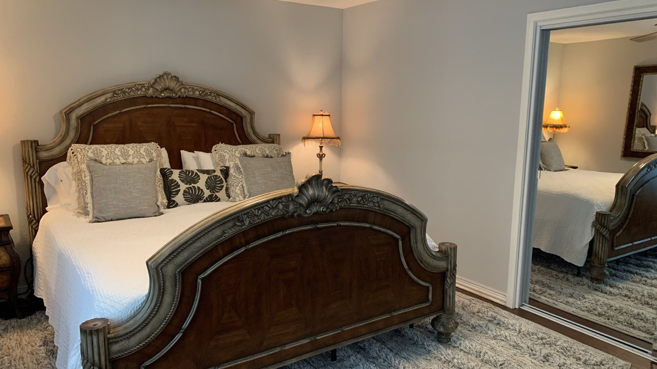 Photo of Bedroom in Oak Point