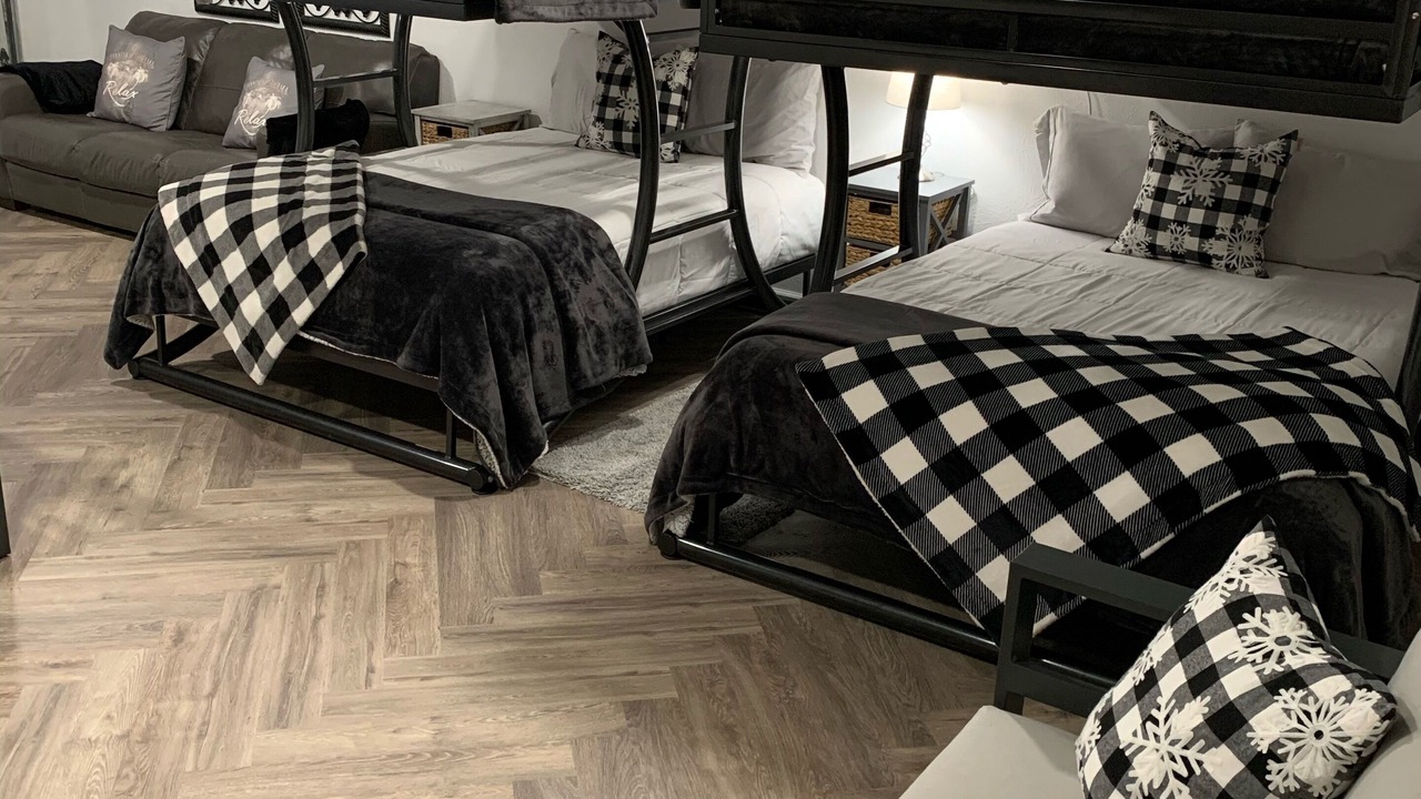 Photo of Bedroom in Oak Point