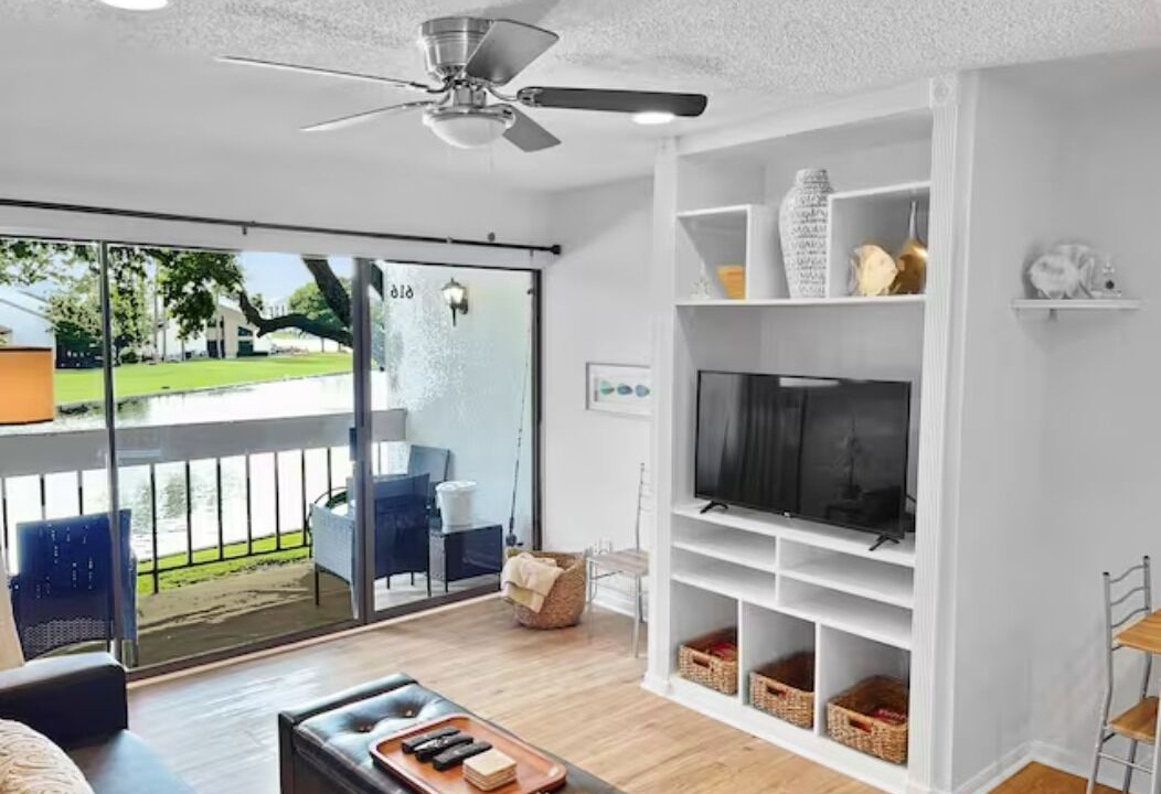 Photo of Livingroom in Walden on Lake Conroe