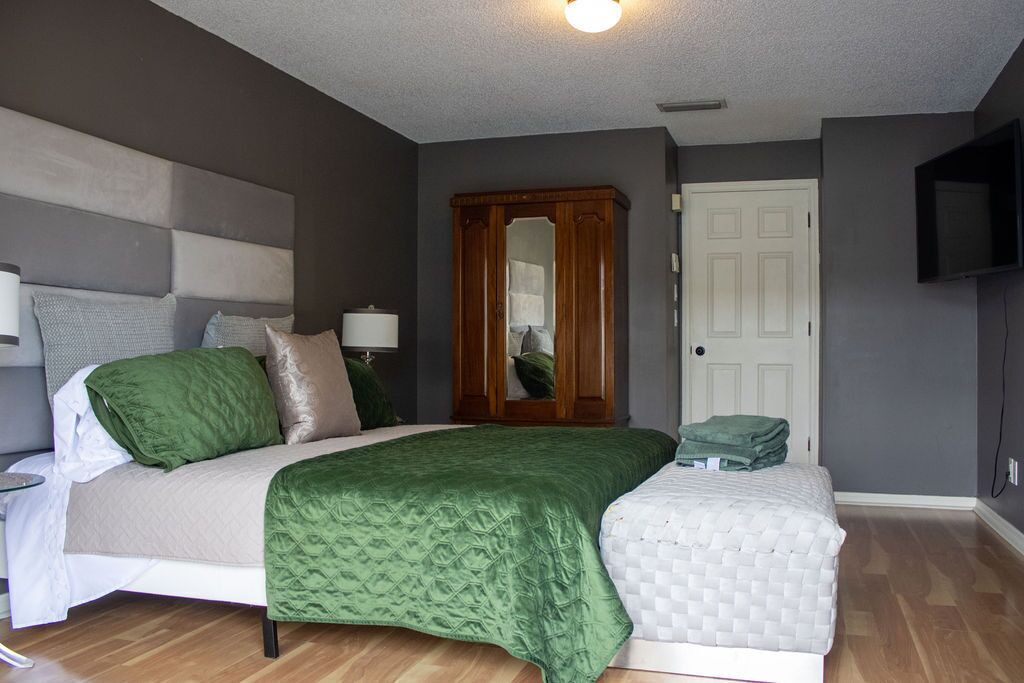 Photo of Bedroom in Eight Lakes