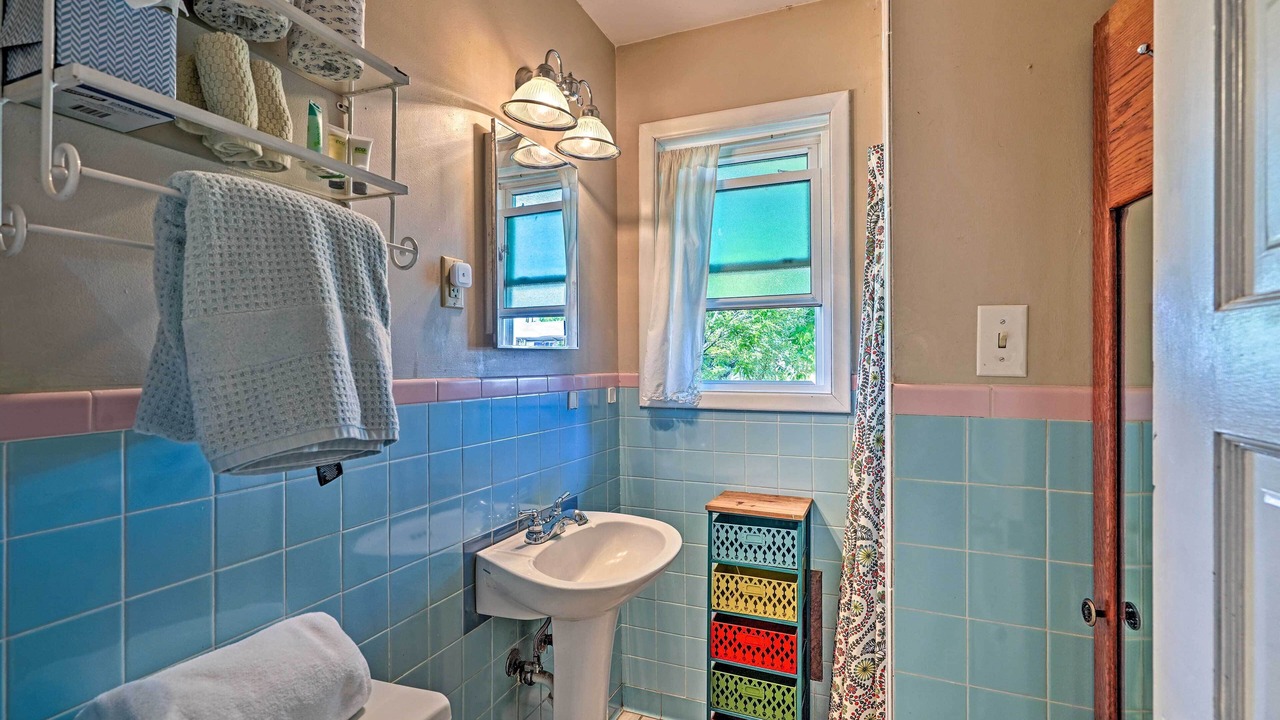 Photo of Bathroom in Garden City