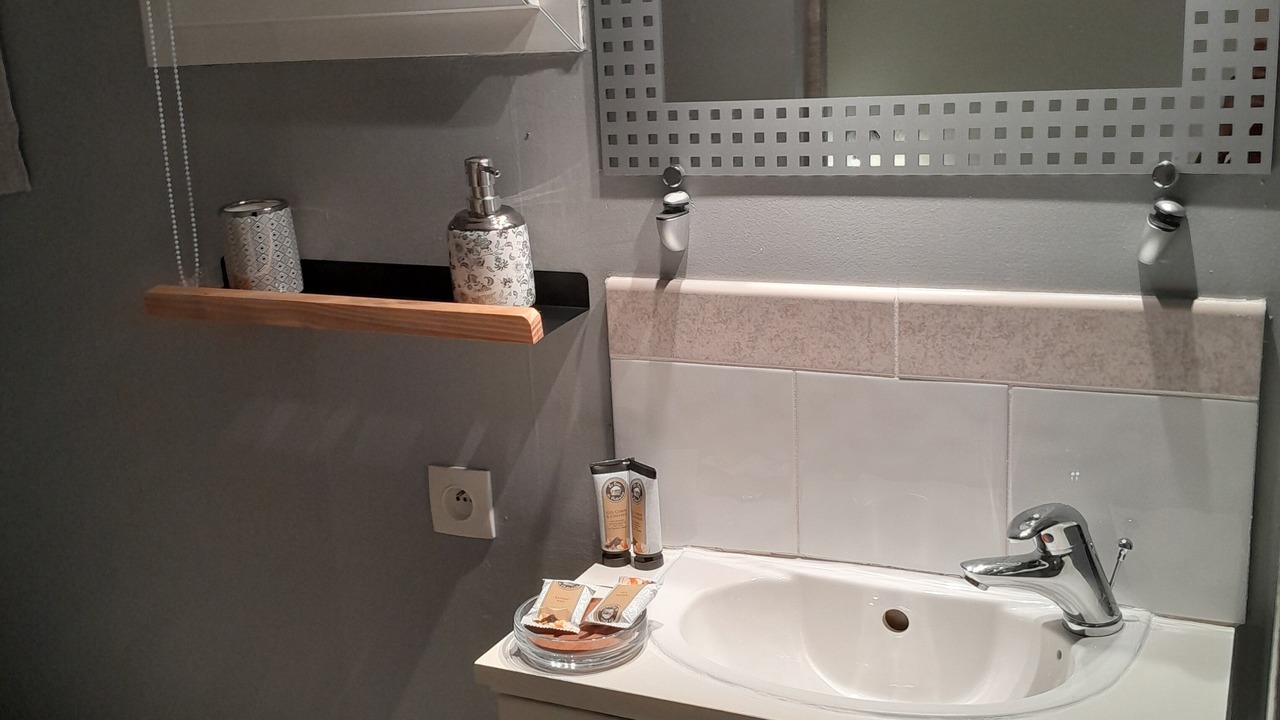 Photo of Bathroom in Montpeyroux