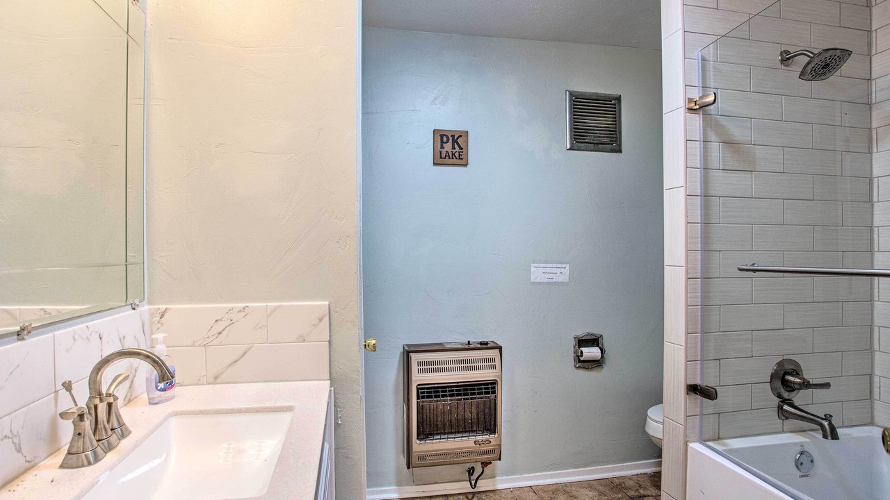 Photo of Bathroom in Graford