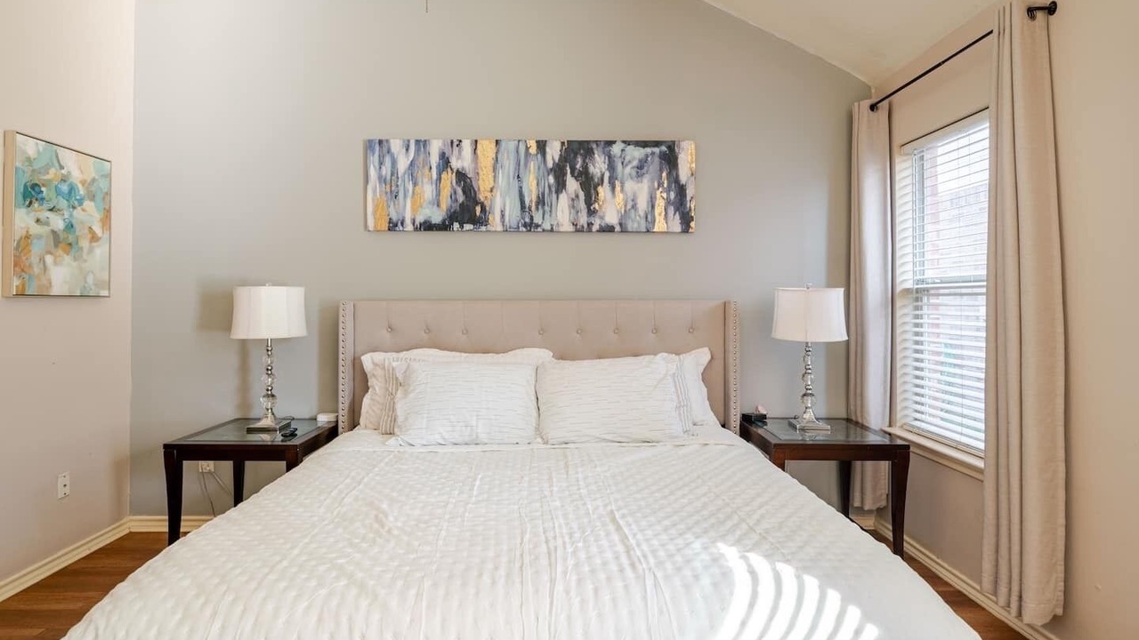 Photo of Bedroom in Baytown