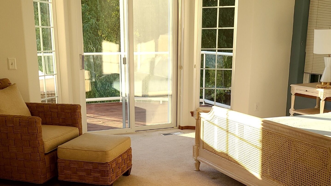 Photo of Livingroom in Shelton