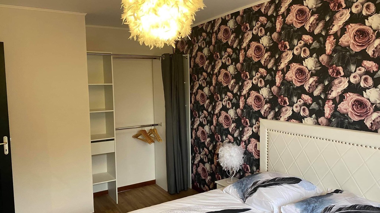 Photo of Bedroom in Preures