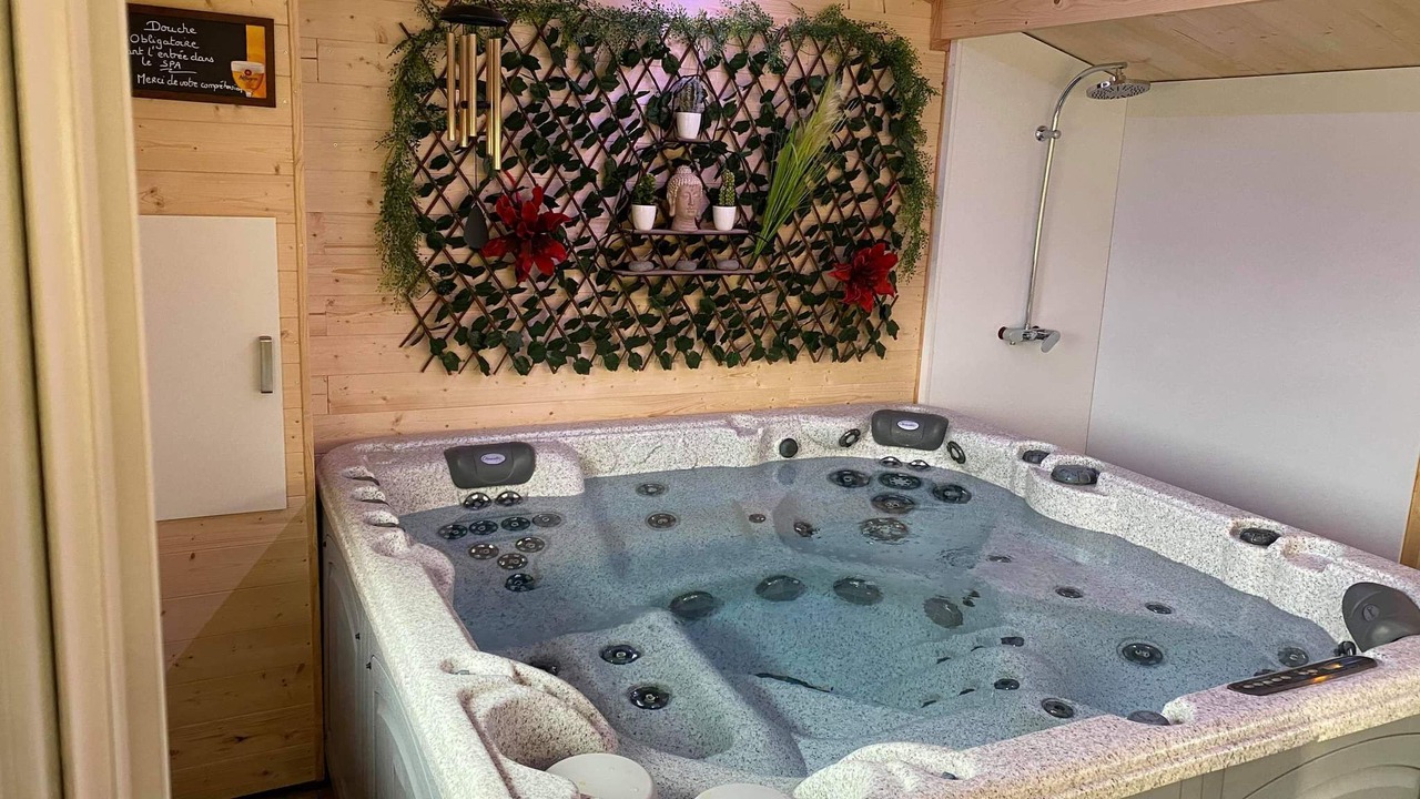 Photo of Others in Preures