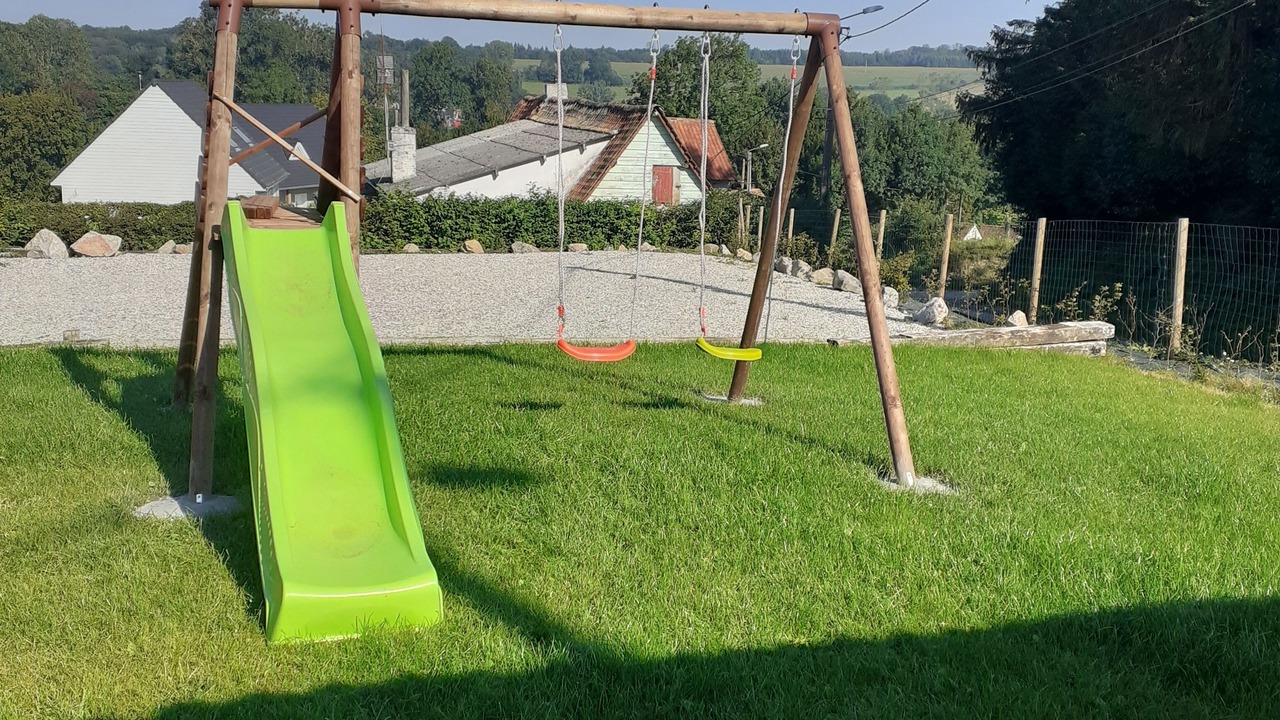 Photo of Others in Preures