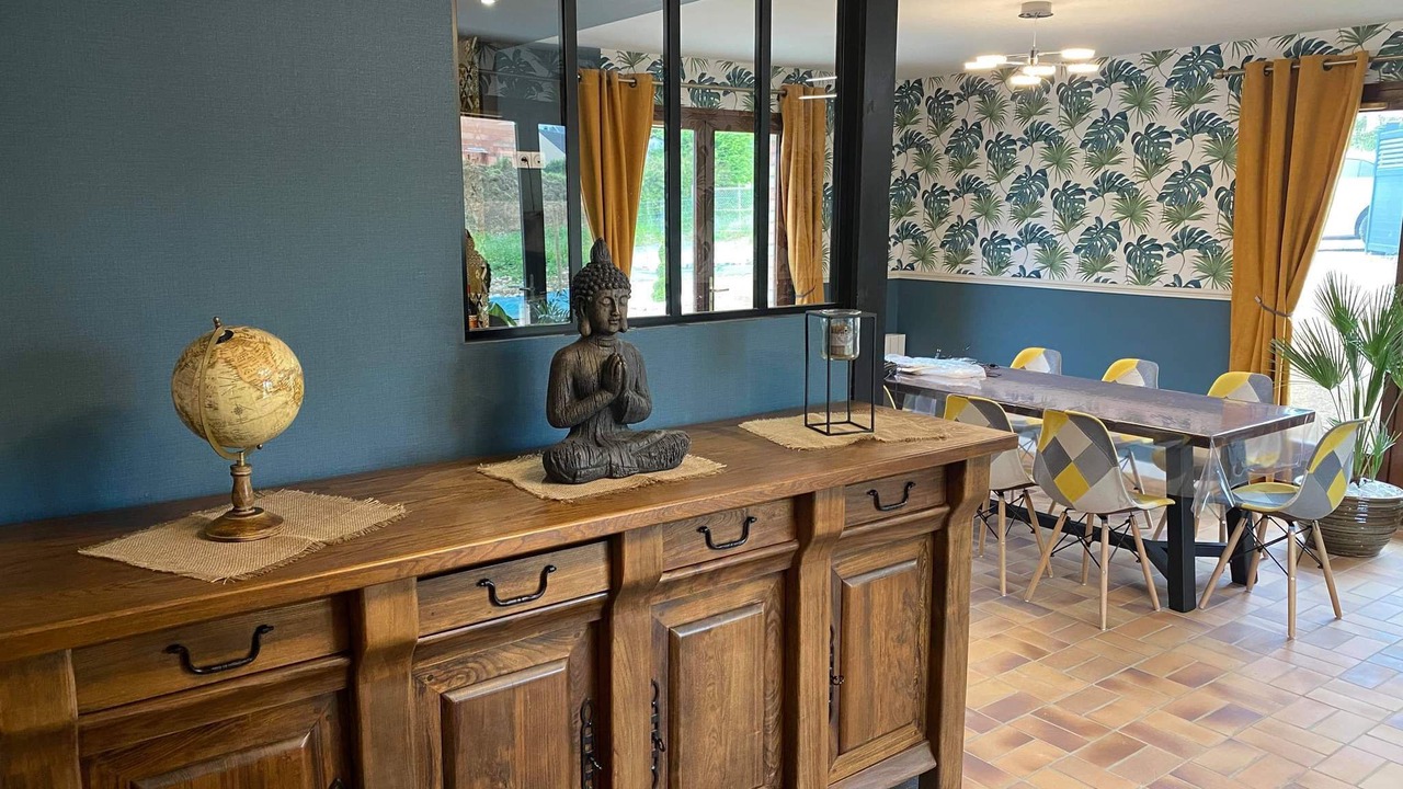 Photo of Others in Preures