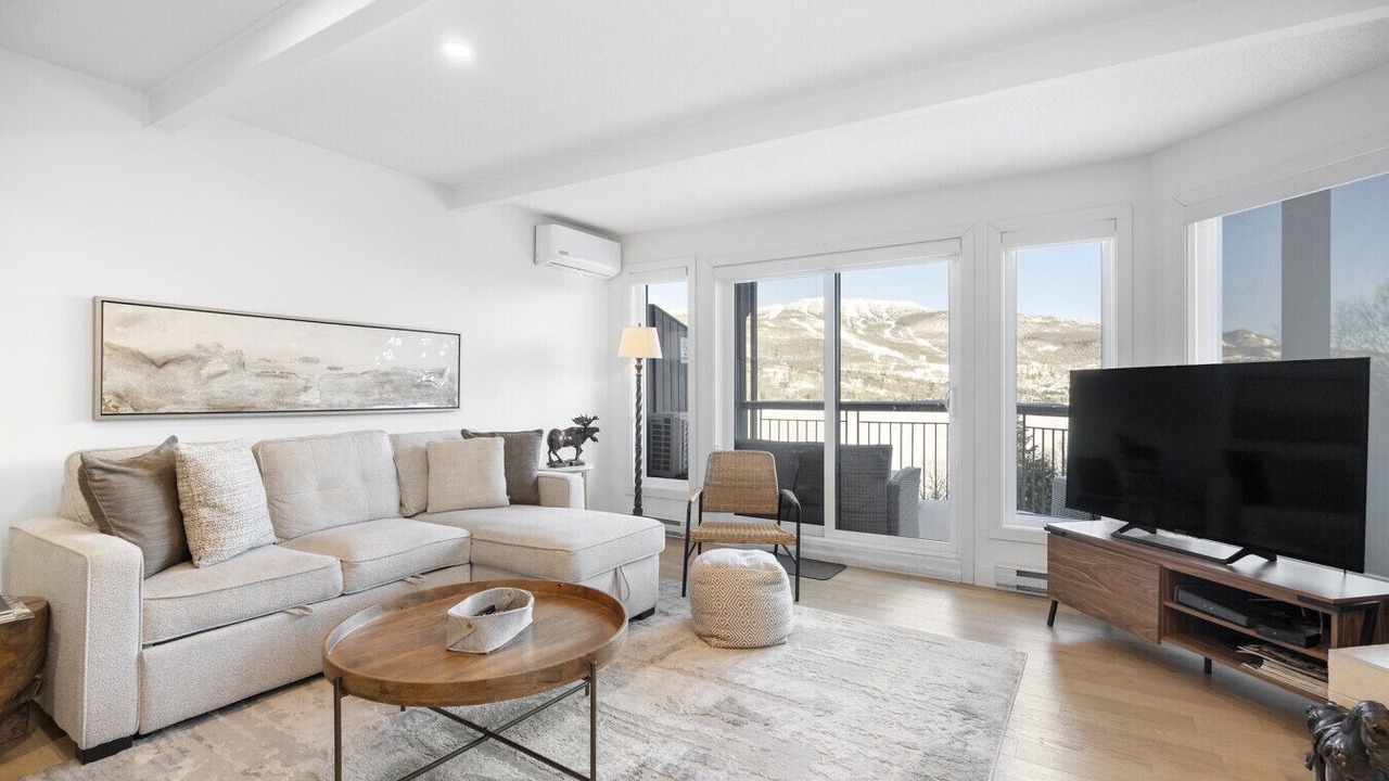 Photo of Livingroom in Mont-Tremblant