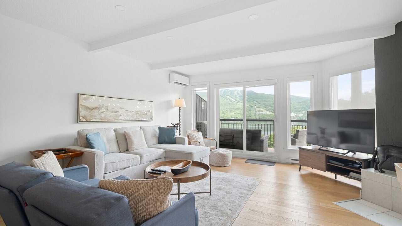 Photo of Livingroom in Mont-Tremblant