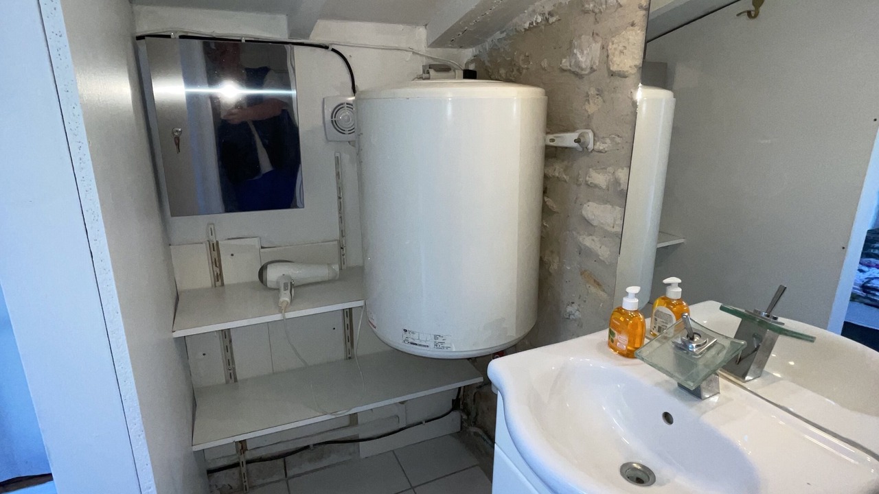 Photo of Bathroom in Butte-aux-Cailles
