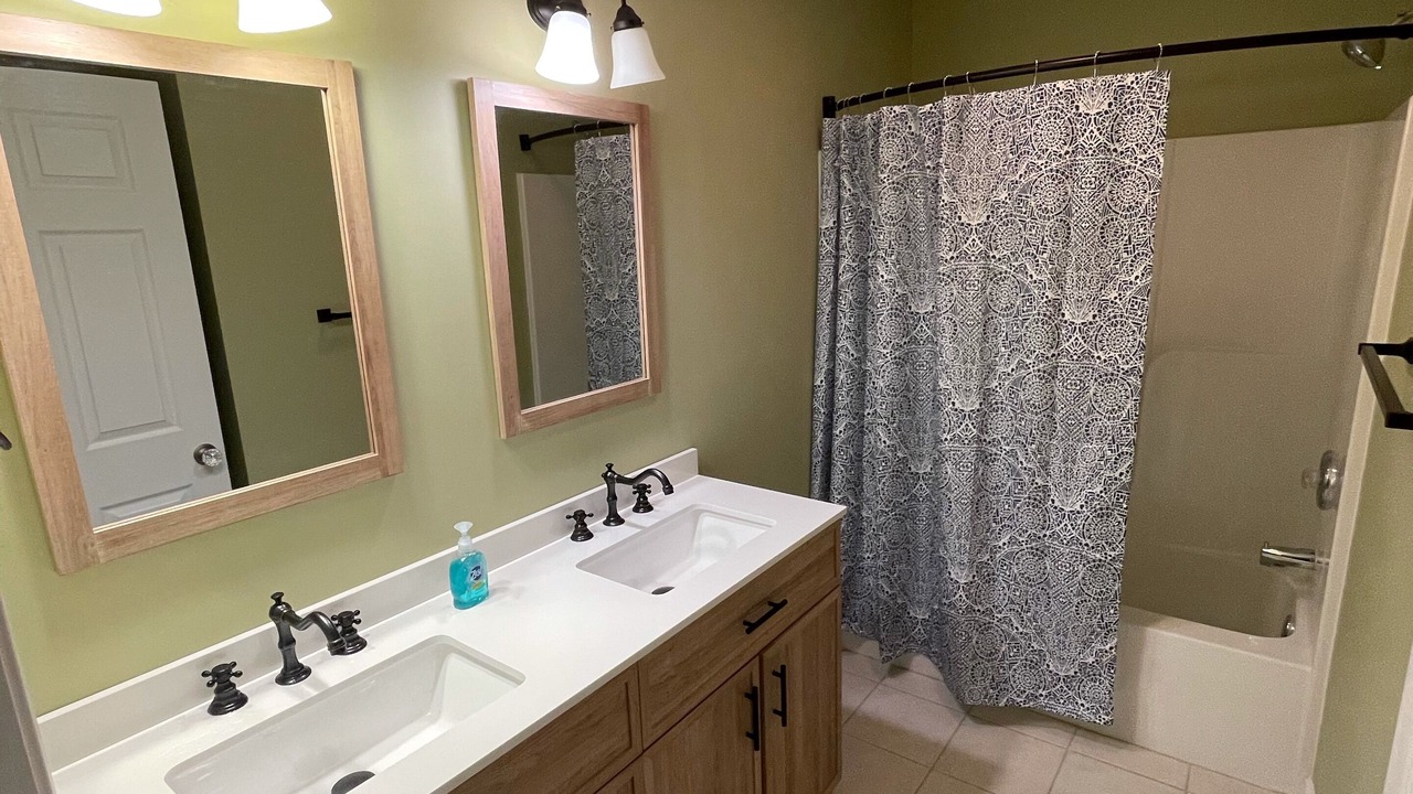 Photo of Bathroom in Wildwood