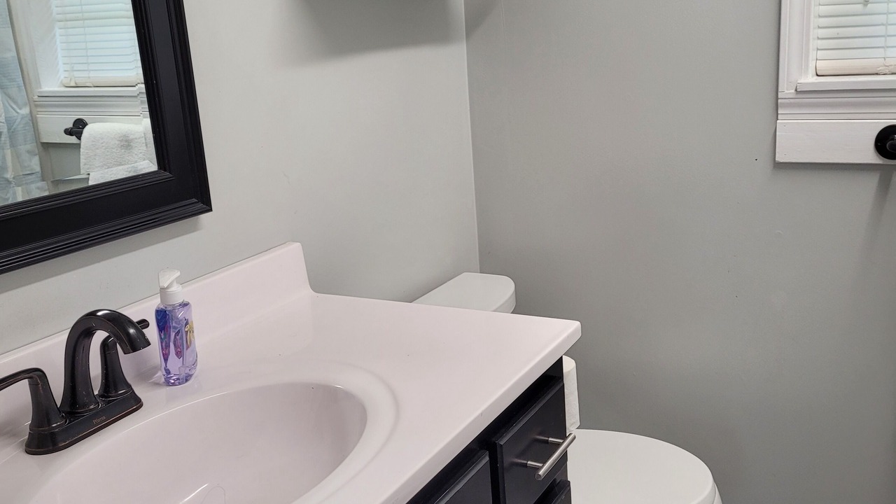 Photo of Bathroom in Iuka